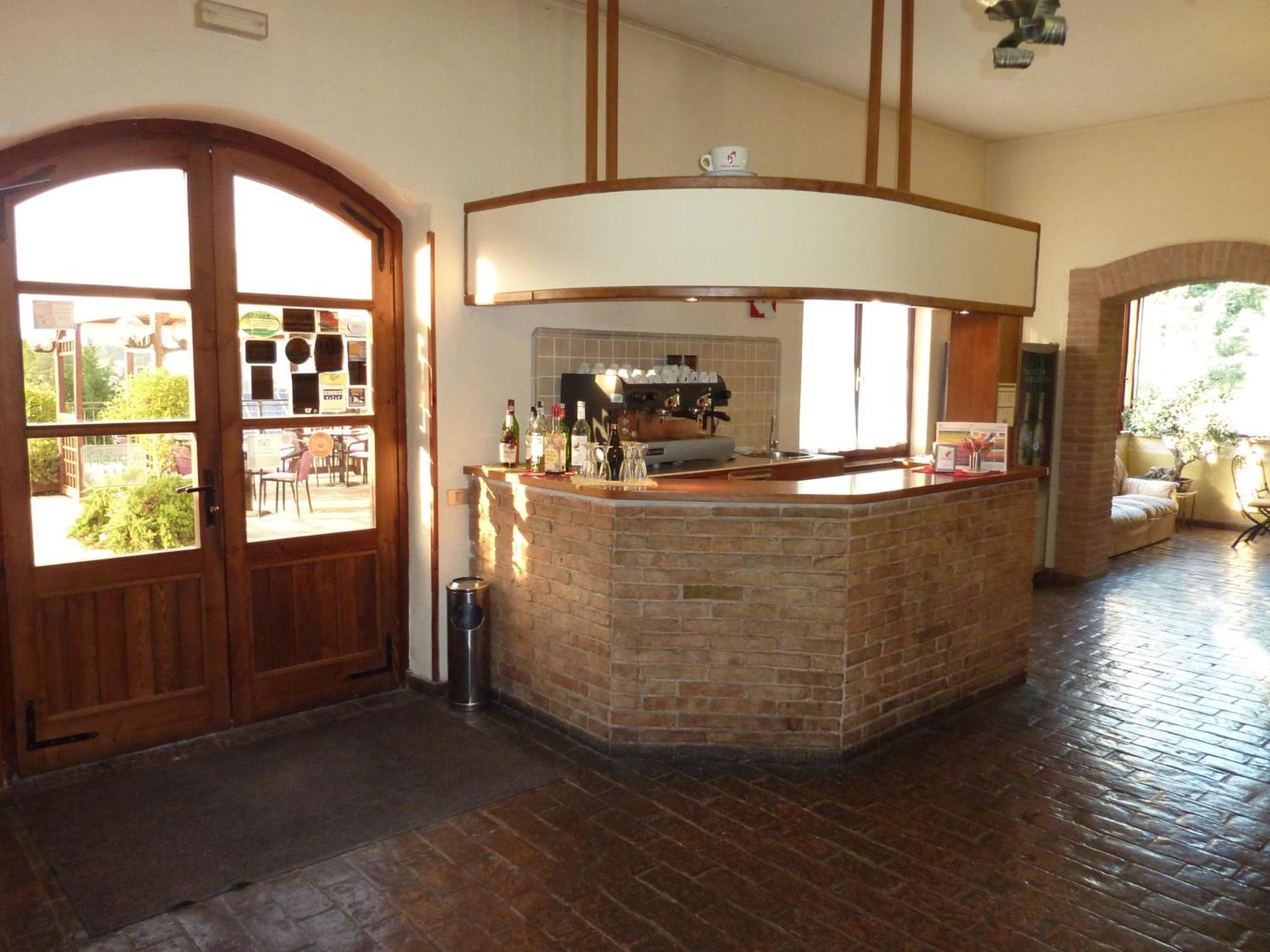 La Rocca Hotel Narni Bagian luar foto